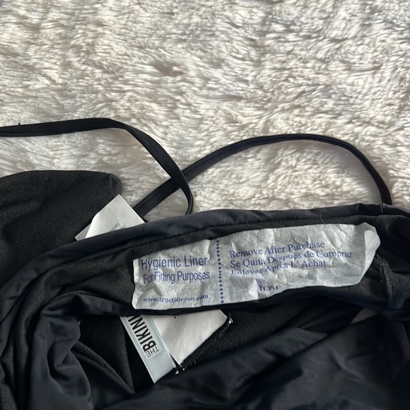 The bikini lab black swimsuit. - Picture 6 of 6